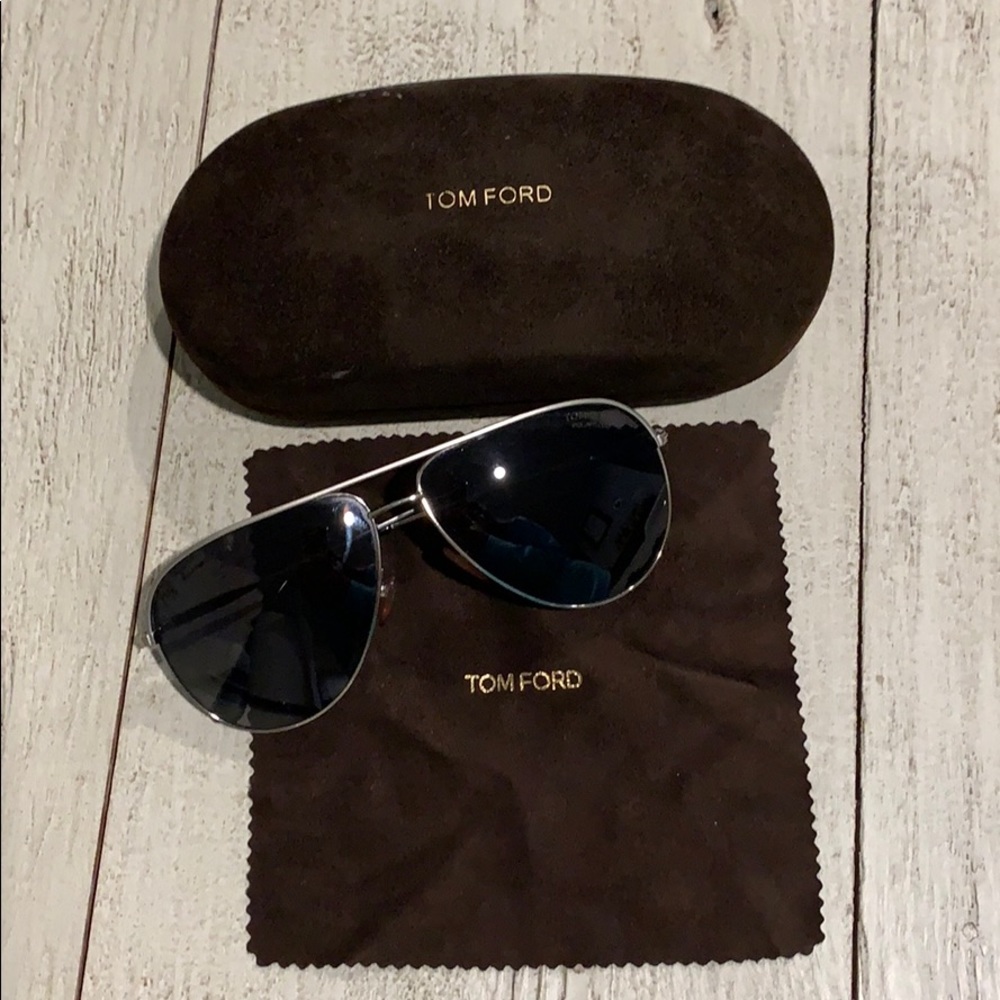 Authentic Tom ford polarized sunglasses (unisex)